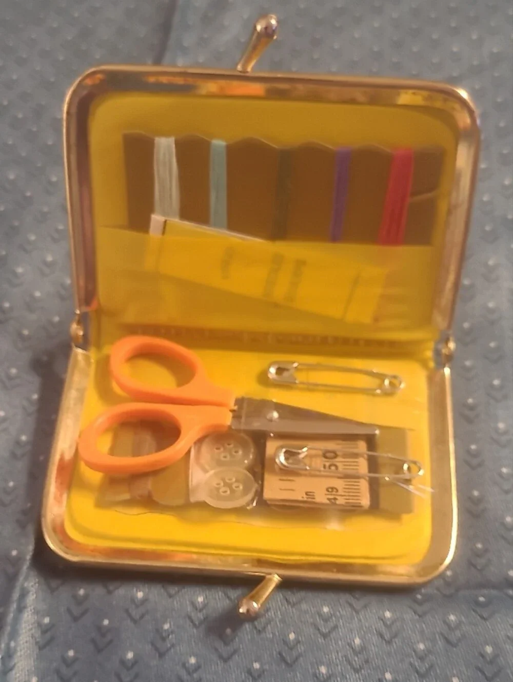 Vintage Style Gold-Tone Sewing Kit Coin Purse with Yellow Interior